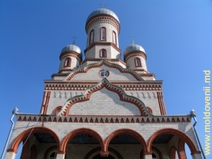 Фасад Кафедрального собора в Дрокии 