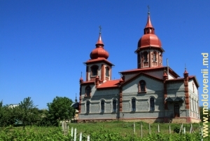 Церковь в селе Хэнэшень Кантемирского района