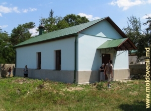 Biserica de pomenire restaurată, Mănăstirea Curchi, 2009