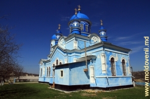 Церковь с. Чинишеуць
