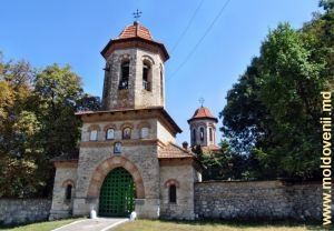 Церковь в селе Кухурештий де сус, Флорешть (Щусевская)