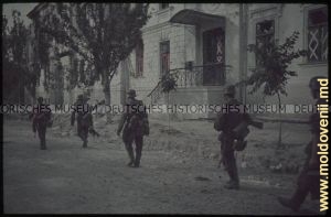 Немецкие и румынские войска входят в Кишинёв, 16 июля 1941 года