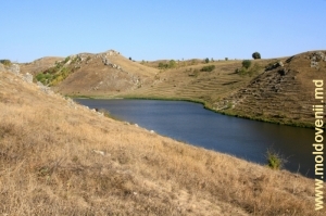 Толтры над водохранилищем на реке Раковэц