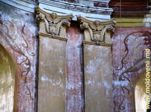 Лепнина и роспись Богородичной церкви монастыря Курки, 2006 г.