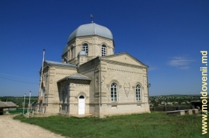 Церковь в селе Тигеч