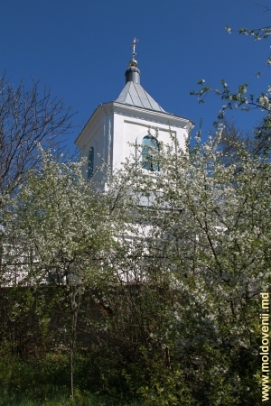 Колокольня летней церкви монастыря Хирова, Орхей