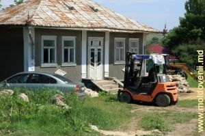 Case noi şi vechi ale locuitorilor satului Corjeuţi