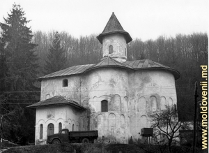 Vedere spre mănăstirea Rudi anii 70 ai secolului XX.