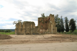 Байя. Руины Католической Церкви