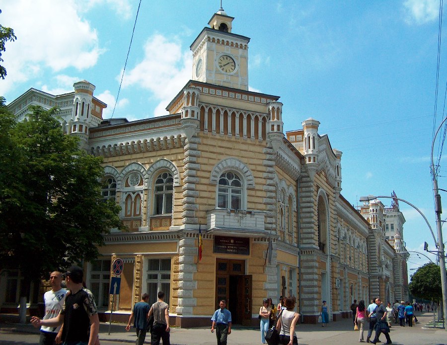 Primaria orașului Chisinau,1900-1903, arh. A.Bernardazzi(foto 2010)